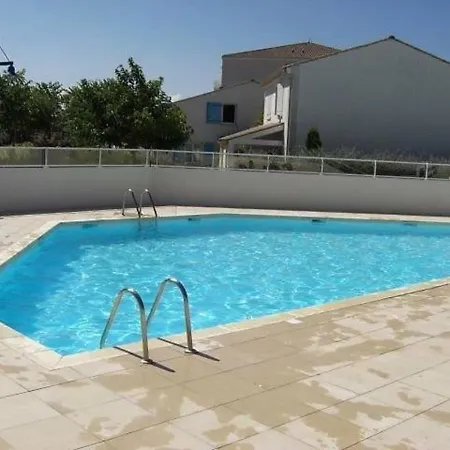 Apartment Vaux-sur-mer, 3 Pieces, 5 Personnes - Fr-1-305a-42